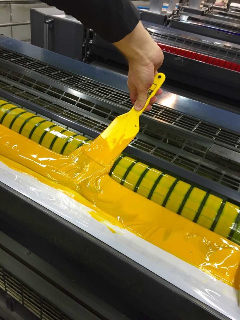 matbaada basılan şeyler için baskı makinesi