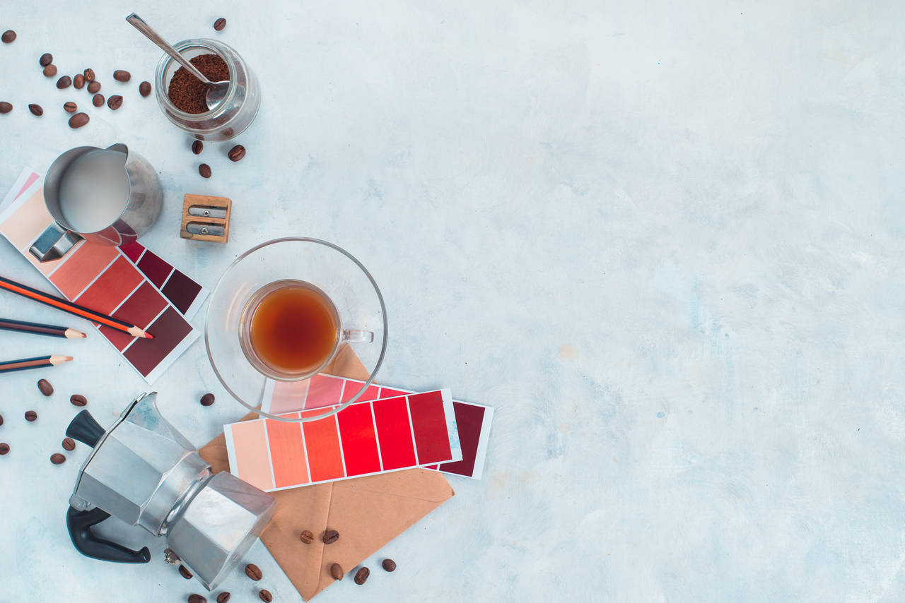 renkler ve anlamlarını temsil eden canlı ve sıcak renk paleti